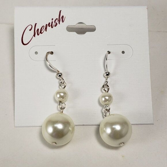 Women's Stylish Polished Silver tone Drop Dangle Design Beaded Earrings - Picture 2 of 5